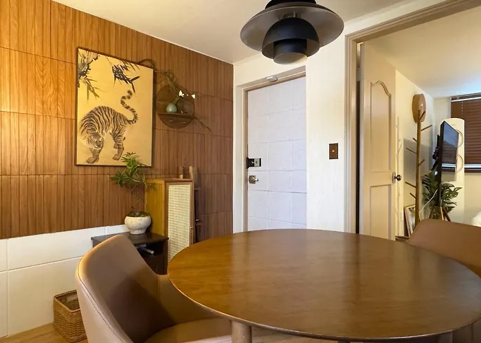 A Wood Gallery Designed To Your Taste And A Modern Hideaway Neat Wood Interior 4-minute Walk From Yeonsinnae Station, Near The Station * Seúl