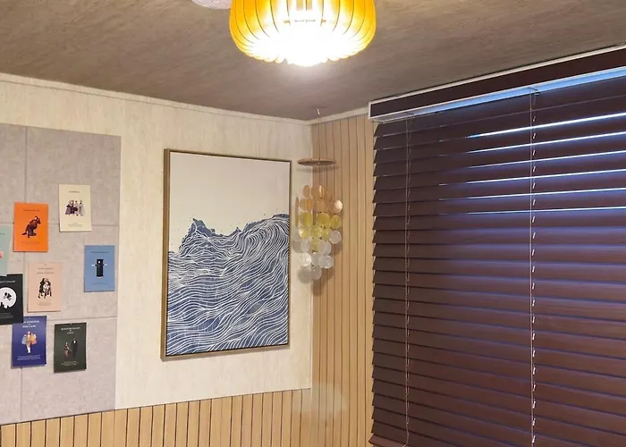 Apartamento A Wood Gallery Designed To Your Taste And A Modern Hideaway Neat Wood Interior 4-minute Walk From Yeonsinnae Station, Near The Station Seúl