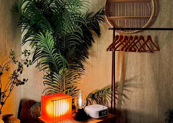 Apartamento A Wood Gallery Designed To Your Taste And A Modern Hideaway Neat Wood Interior 4-minute Walk From Yeonsinnae Station, Near The Station *