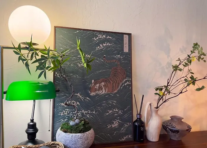 A Wood Gallery Designed To Your Taste And A Modern Hideaway Neat Wood Interior 4-minute Walk From Yeonsinnae Station, Near The Station * Seúl